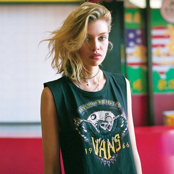 Vans Tops - Vans (W) Freedom Believers Cropped Tank - …